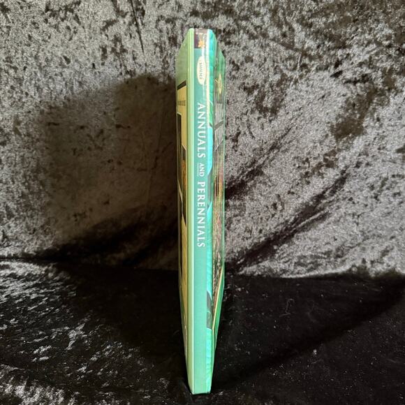 Sunset Annuals and Perennials | 2002 | Vintage Gardening Book - Picture 9 of 10